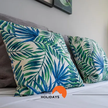 #227 Sunflower Flat By Holidays Appartement *